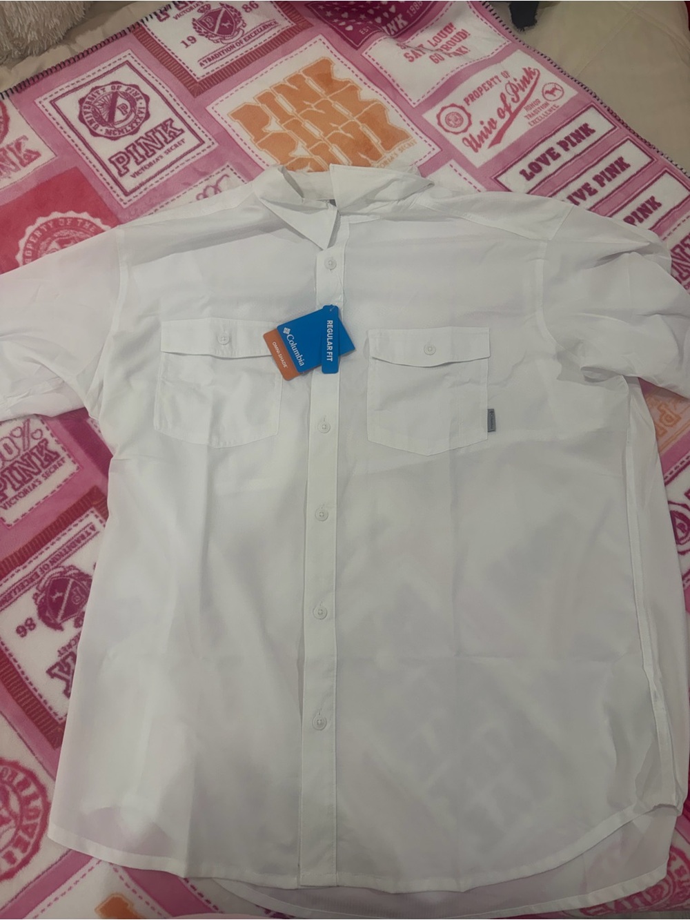 Columbia Men's White Short-Sleeve button down Shirt